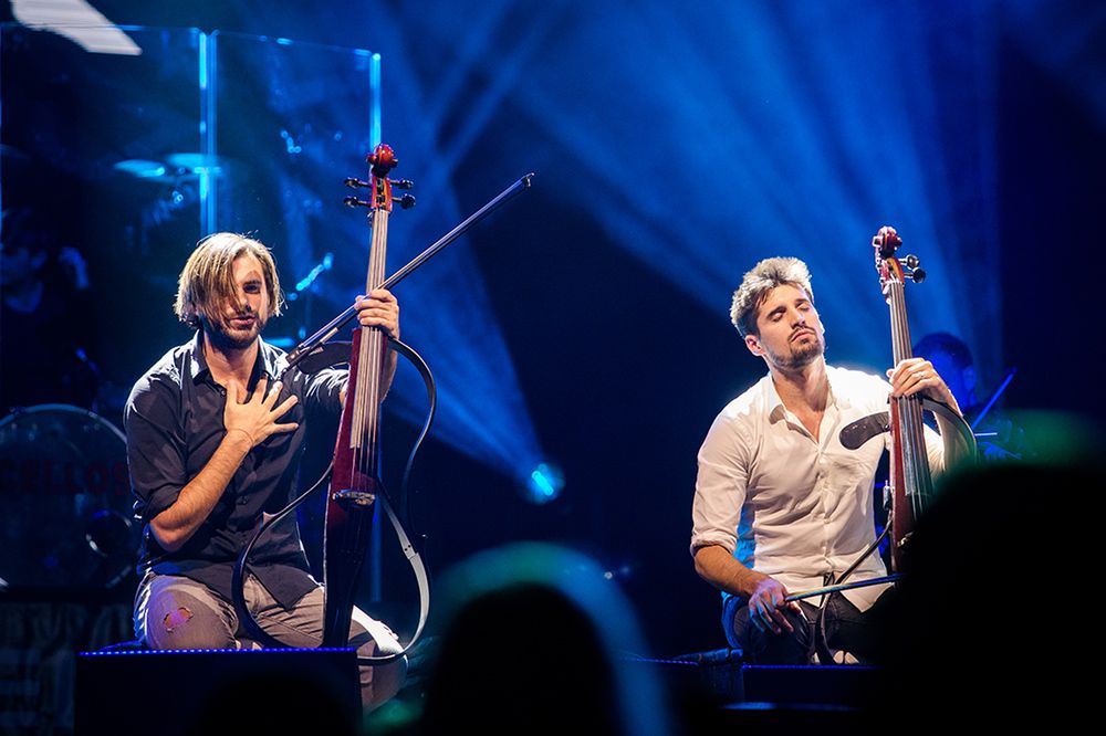 Polacy kochają 2 Cellos jako AC/DC