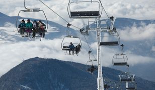 Tysiące turystów utknęło w alpejskich ośrodkach narciarskich. Sytuacja jest bardzo poważna