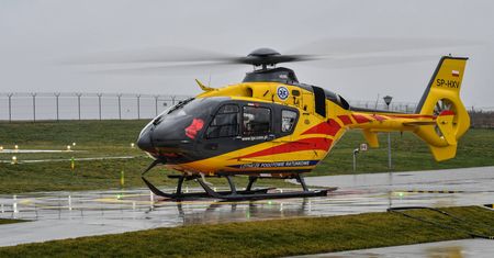 Łapczyca. Wypadek na budowie hali. Mężczyzna jest w ciężkim stanie