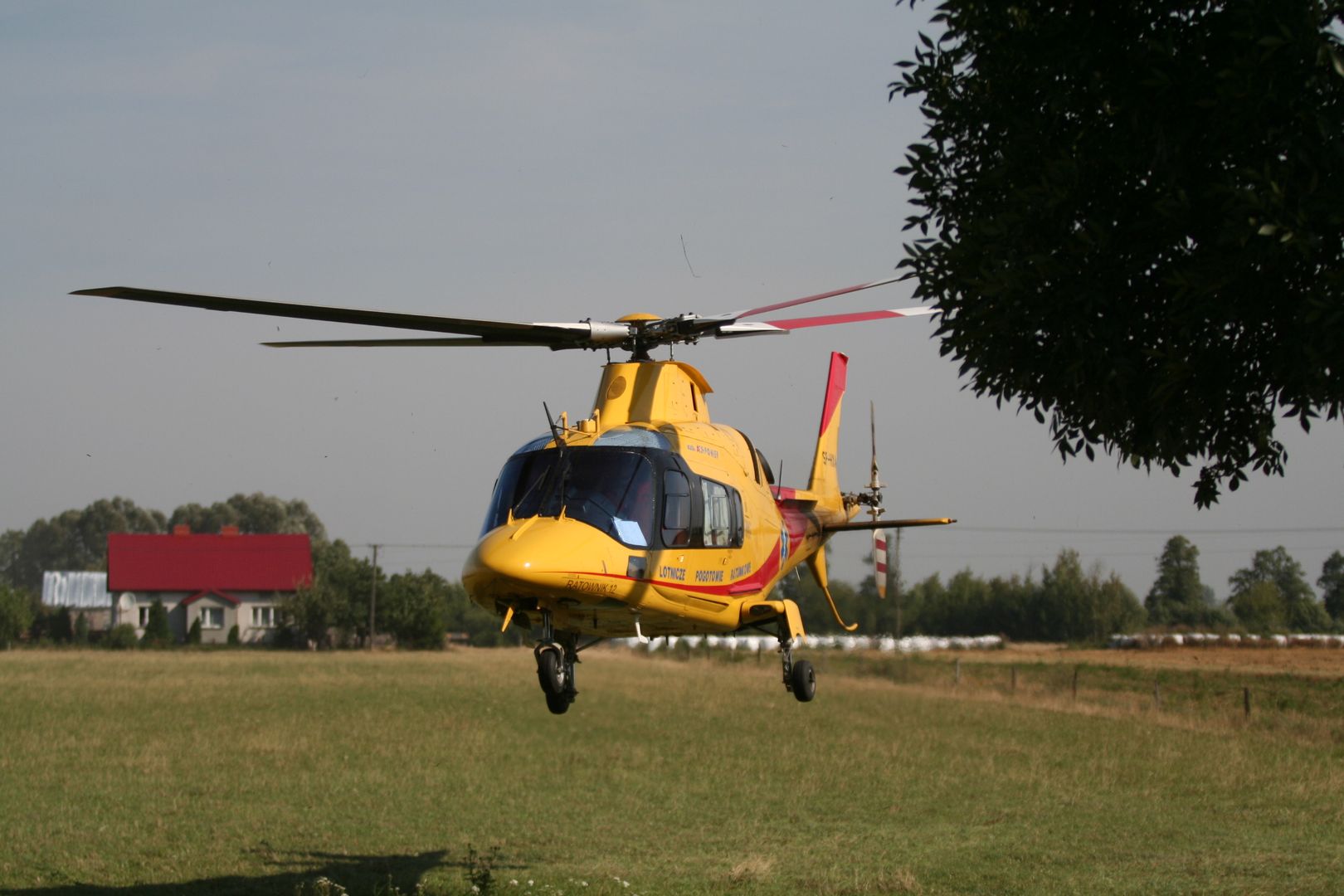 Ranną w wypadku do szpitala zabrał śmigłowiec