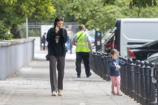 Anna Lewandowska z Klarą w Warszawie