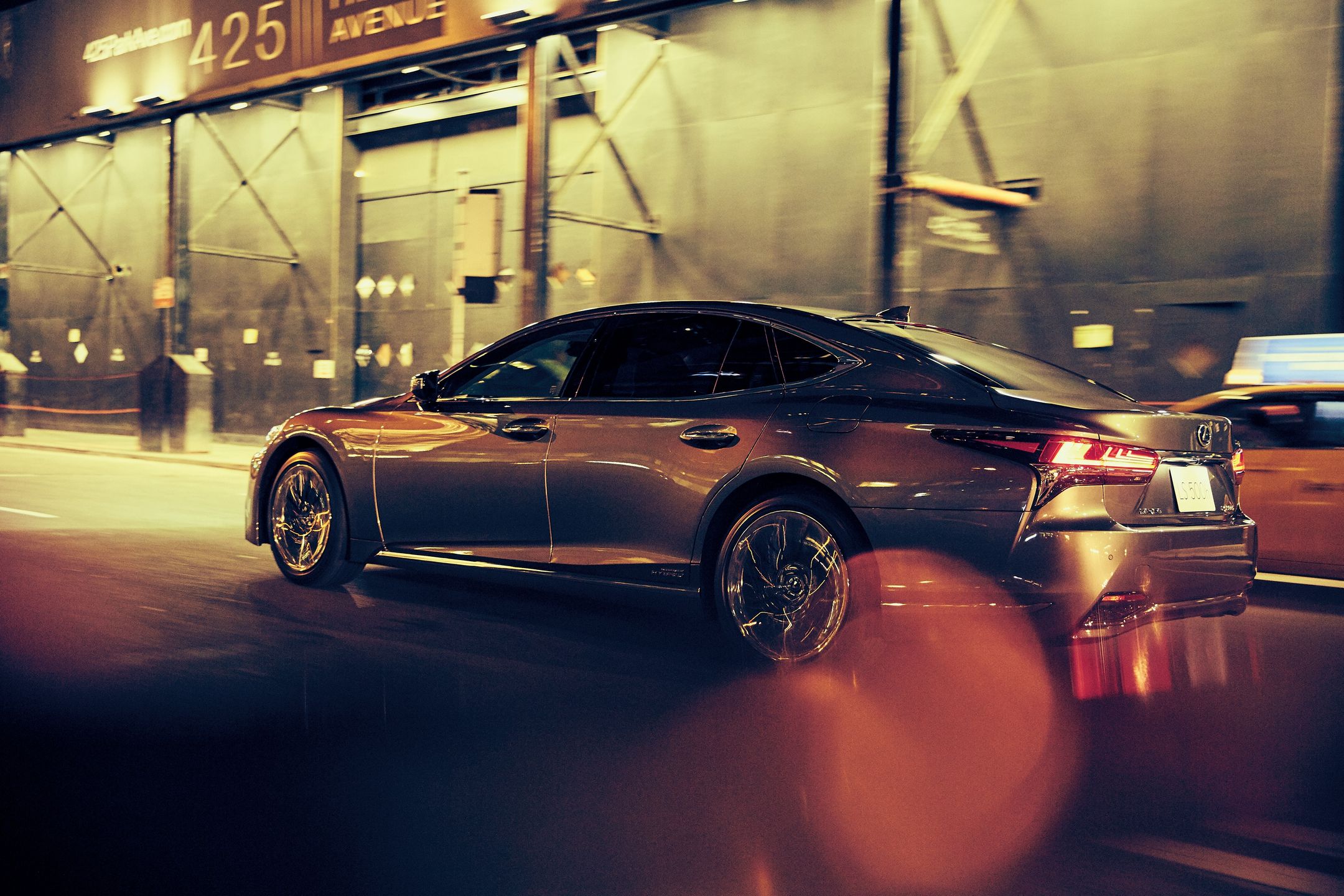 Lexus LS 500h 