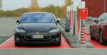 Czy "elektryczne" plany władzy sprostają rynkowym wyzwaniom?