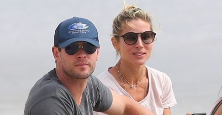 Chris Hemsworth pokazał się z żoną na plaży. Elsa Pataky skradła uwagę fotoreporterów