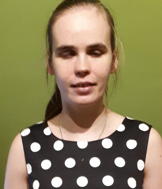 Monika jest niewidoma od urodzenia 