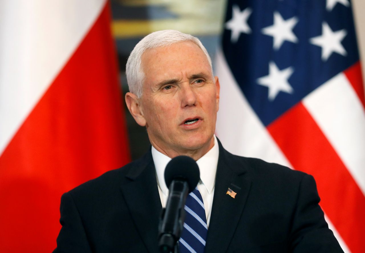 1 września. Wiceprezydent USA Mike Pence przyleci do Polski zamiast Donalda Trumpa. Są zmiany w programie wizyty