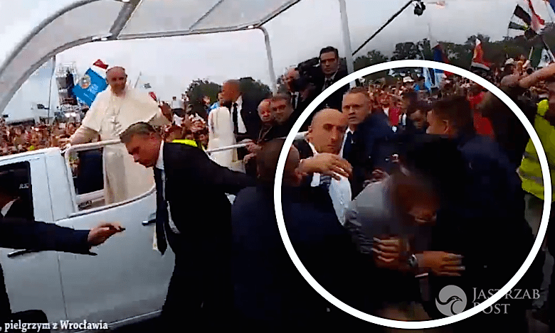 Papież Franciszek zaatakowany w Polsce