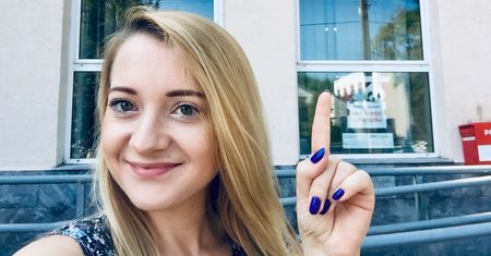 Romantyczny ręcznik z napisem "Kocham Cię", mydło, modlitewnik, bierki - to można kupić na poczcie