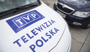 Niechciana naklejka na aucie TVP. Interweniowali policjanci