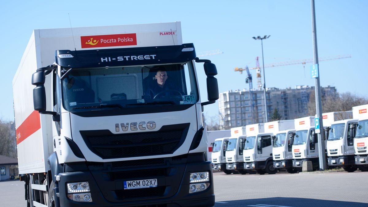 Poczta Polska przenosi obsługę przesyłek paletowych