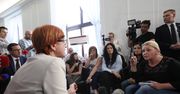 Protest rodziców niepełnosprawnych dzieci. Minister Rafalska pojawiła się niespodziewanie w Sejmie