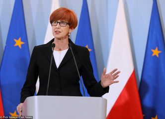 500 plus na pierwsze dziecko. Rafalska: Zachęcam do wysyłania wniosków online