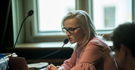 "Zdziro pierd...! Czemu ty mnie k... nie lubisz?!". Trudno uwierzyć, że tak rozmawiały ze sobą radne