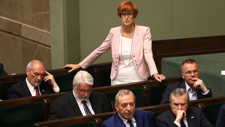 Minister rodziny szuka zachęty, która przekona Polaków do posiadania więcej niż jednego dziecka.