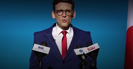 "Za hajs TVN-u baluj". Ten skecz nie zostawia suchej nitki na Morawieckim