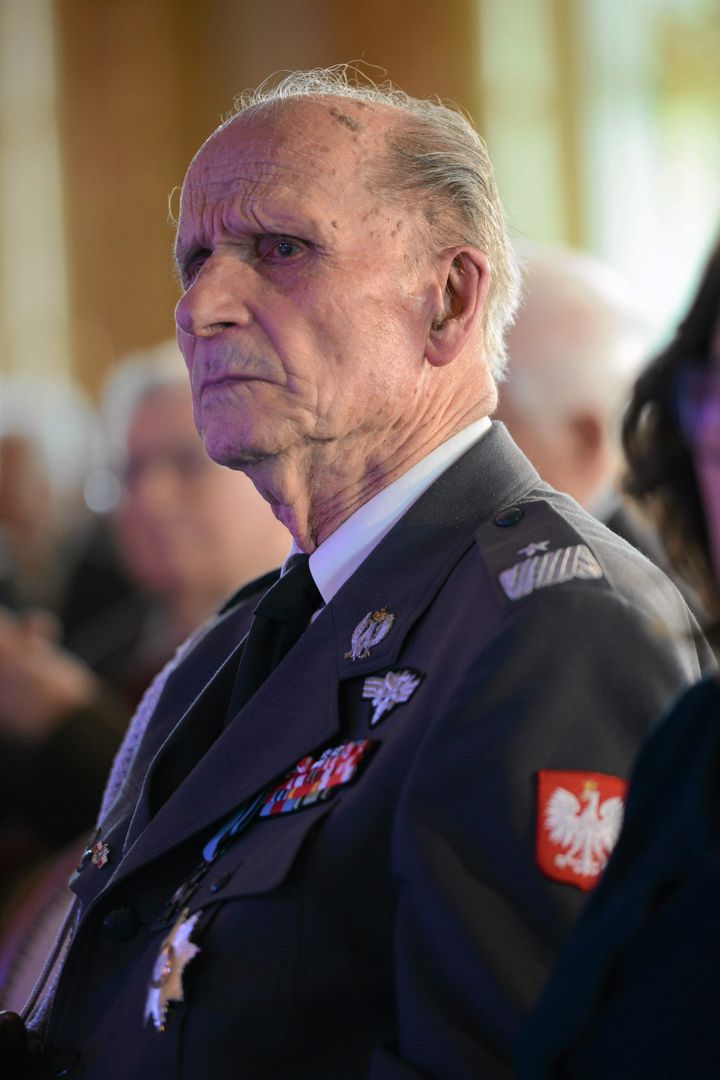 Generał Ścibor-Rylski spoczywa w zniszczonym grobie. Muzeum wyjaśnia opóźnienie remontu