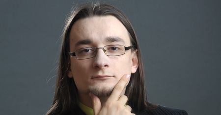 Rektor uczelni wygrał zawody. Pochwalił się koszulką "Zabijaj lewaków dla Chrystusa"