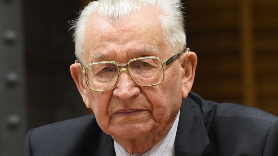 Leszek Moczulski wycofał swój wniosek o autolustrację