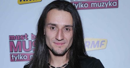 "Nauka śpiewania zaczęła się od nowa". Tomasz Kowalski opowiada o życiu po wypadku