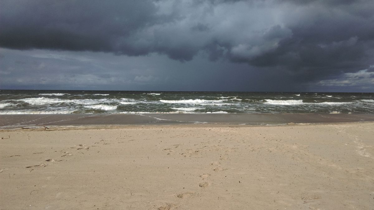 Pogoda miała duży wpływ na temperatury wody w Bałtyku, która jest coraz zimniejsza