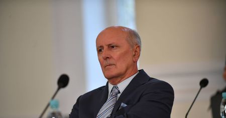 Andrzej Waltz zwróci pieniądze ze sprzedaży kamienicy przy Noakowskiego 16