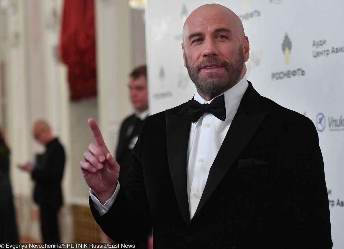 John Travolta wystąpił w teledysku Pitbulla. Jego taniec robi wrażenie