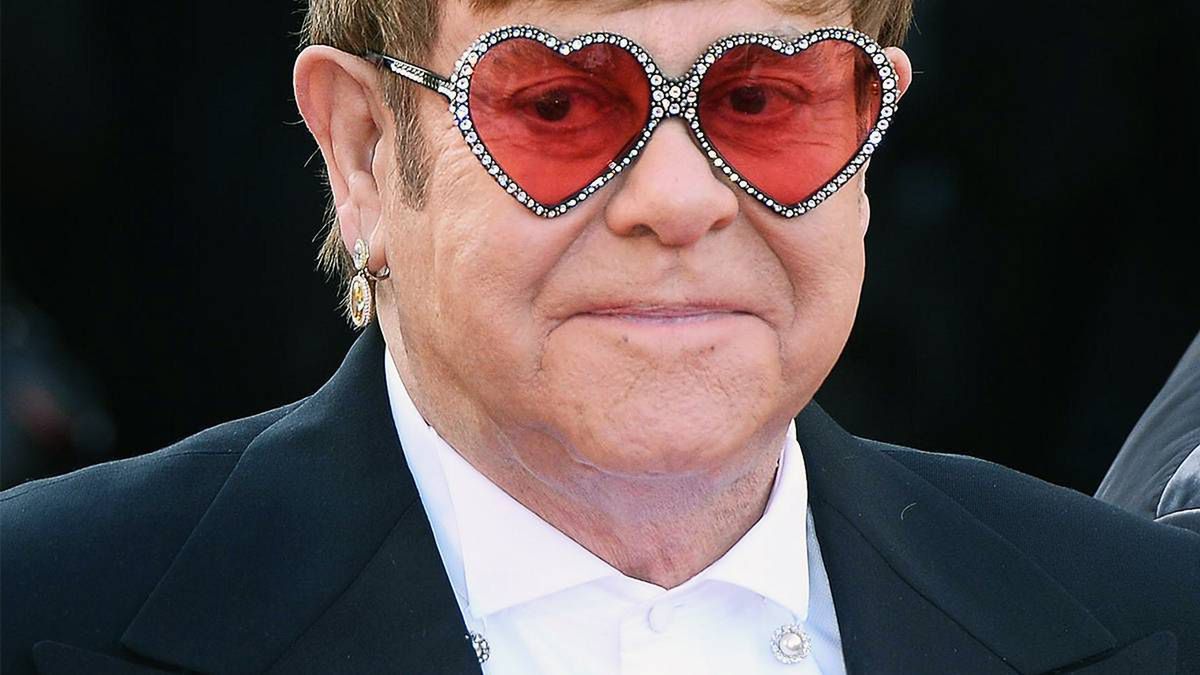 Elton John stracił głos - co się stało?