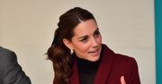Zawartość torebki księżnej Kate. Nie nosi przy sobie portfela