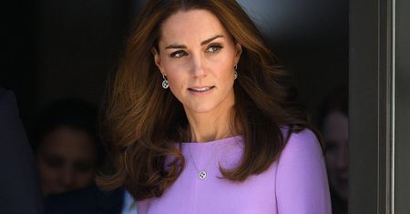Księżna Kate w lawendowej sukience. Uwagę przykuwa jeden detal