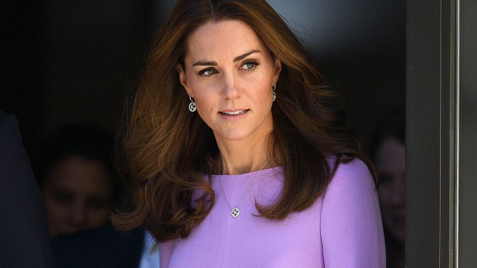 Księżna Kate w lawendowej sukience wzbudziła zainteresowanie