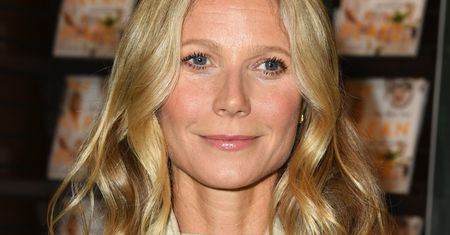 Gwyneth Paltrow pozuje topless na Instagramie. Mówi o raku piersi
