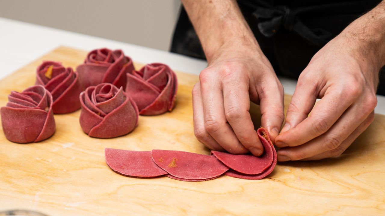 Czerwone obiadowe różyczki. Wyjątkowy przepis na obiad