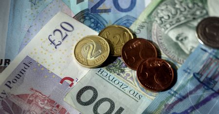 Kursy walut. Złoty stabilny po świątecznej przerwie
