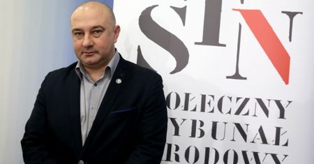 Ogłoszono infamię dla Bolesława Bieruta i brata Adama Michnika