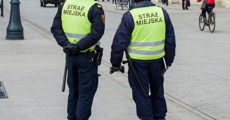 Strzały i pościg na Targówku. Strażnicy ujęli sprawcę