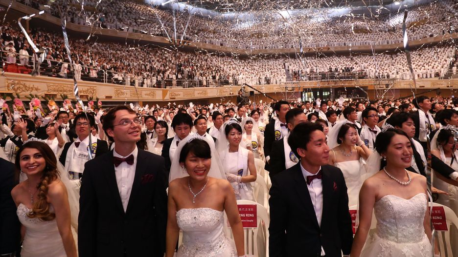 Ceremonia ślubna wyznawców Kościoła Zjednoczoniowego w Korei 