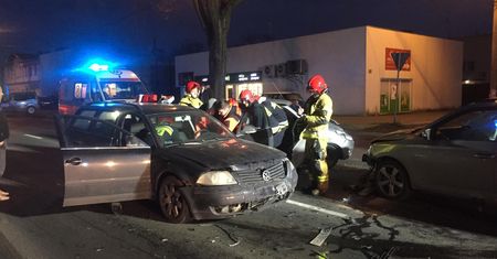 Niebezpieczne zdarzenie w Wielkopolsce. W Luboniu zderzyły się trzy pojazdy