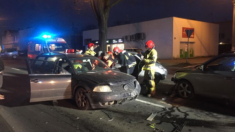 Wielkopolska. Luboń. Groźny wypadek z udziałem trzech pojazdów.