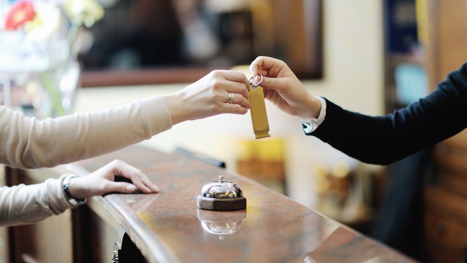 Biuro podróży zarezerwowało klientowi zły hotel