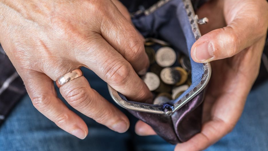 Długi polskich seniorów przekroczyły już 8,8 mld zł