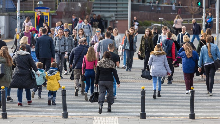 Co Polacy sądzą o Unii Europejskiej i o życiu we własnym kraju?