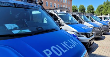 Policyjne przejazdy w kolumnach. Jest stanowisko Szkoły Policji w Pile