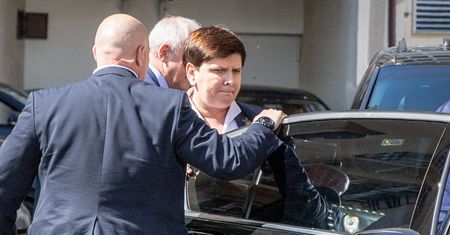 Beata Szydło mocno przyczynia się do globalnego ocieplenia. Jej podróże emitują 50 ton CO2 rocznie