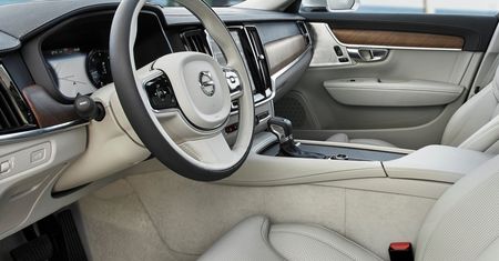 Po ponad 50 latach Volvo zdetronizowane w Szwecji