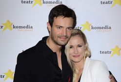 Mikołaj Krawczyk zapozował z żoną i córką. Przed nimi pierwsze wspólne święta