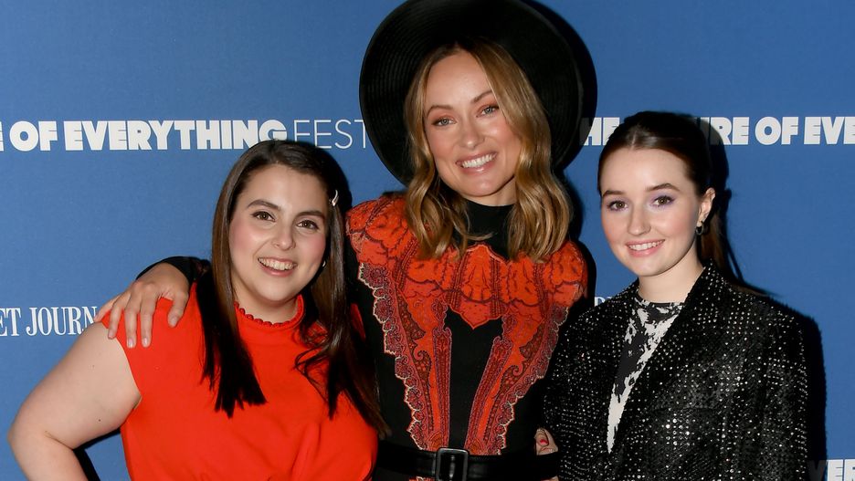 "Szkoła melanżu". Olivia Wilde i obsada filmu w szoku. Linie lotnicze ocenzurowały scenę seksu