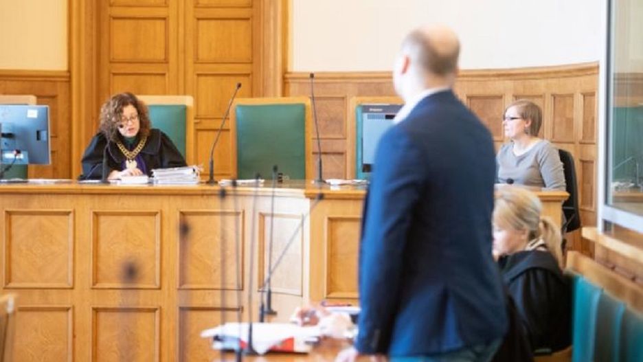 Oskarżony, właściciel sklepu Damian M. na sali rozpraw Sądu Okręgowego w Łodzi - kwiecień 2018 r.