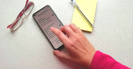 Kliknij to w telefonie, a oszuści i marketerzy przestaną do ciebie dzwonić
