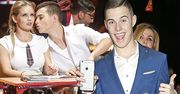 Adam Zdrójkowski jest gejem?! Pochwalił się… partnerem