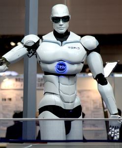 Cztery na 10 miejsc pracy zajmą roboty. Niektóre zawody całkiem znikną